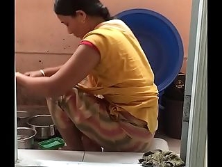 Show to Indian Maid 1